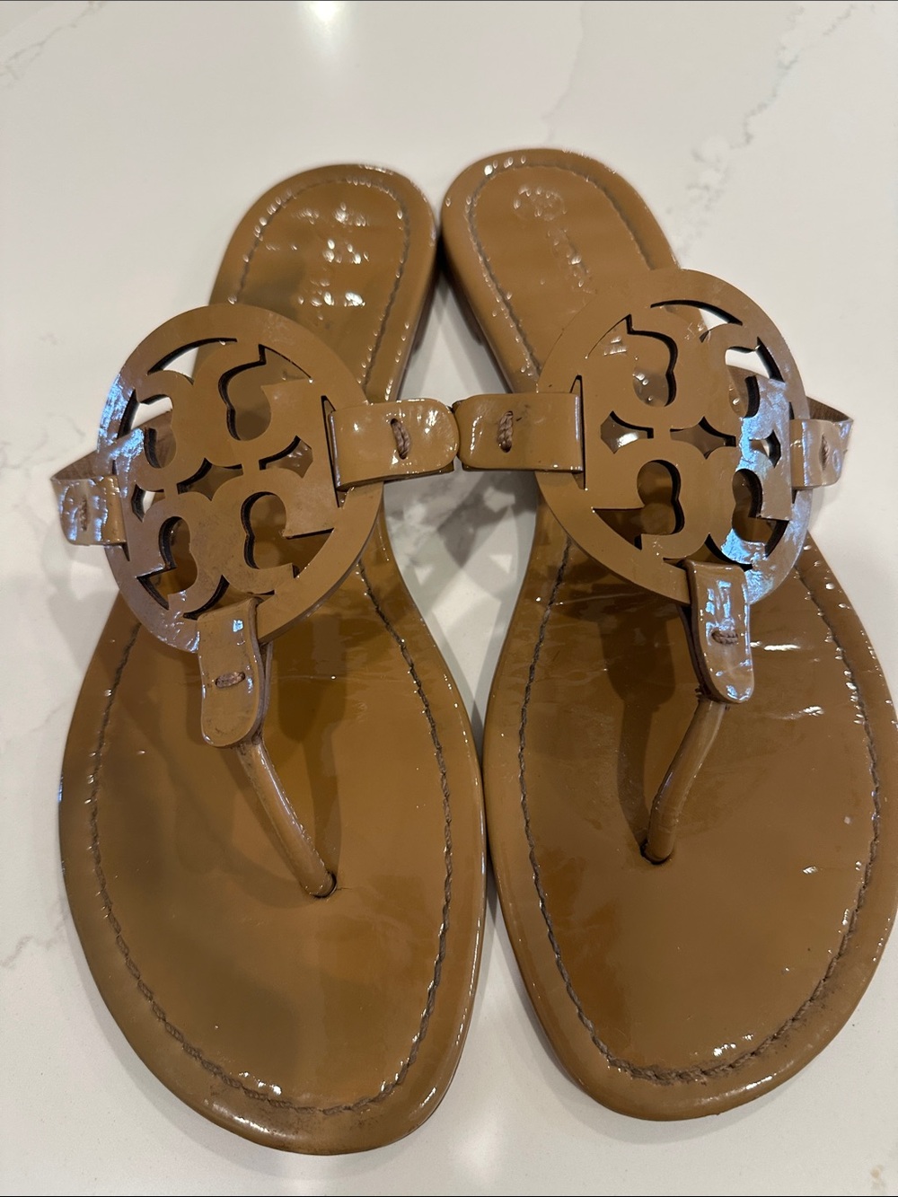 Tory Burch Sand Patent Leather Miller Sandals Size 10